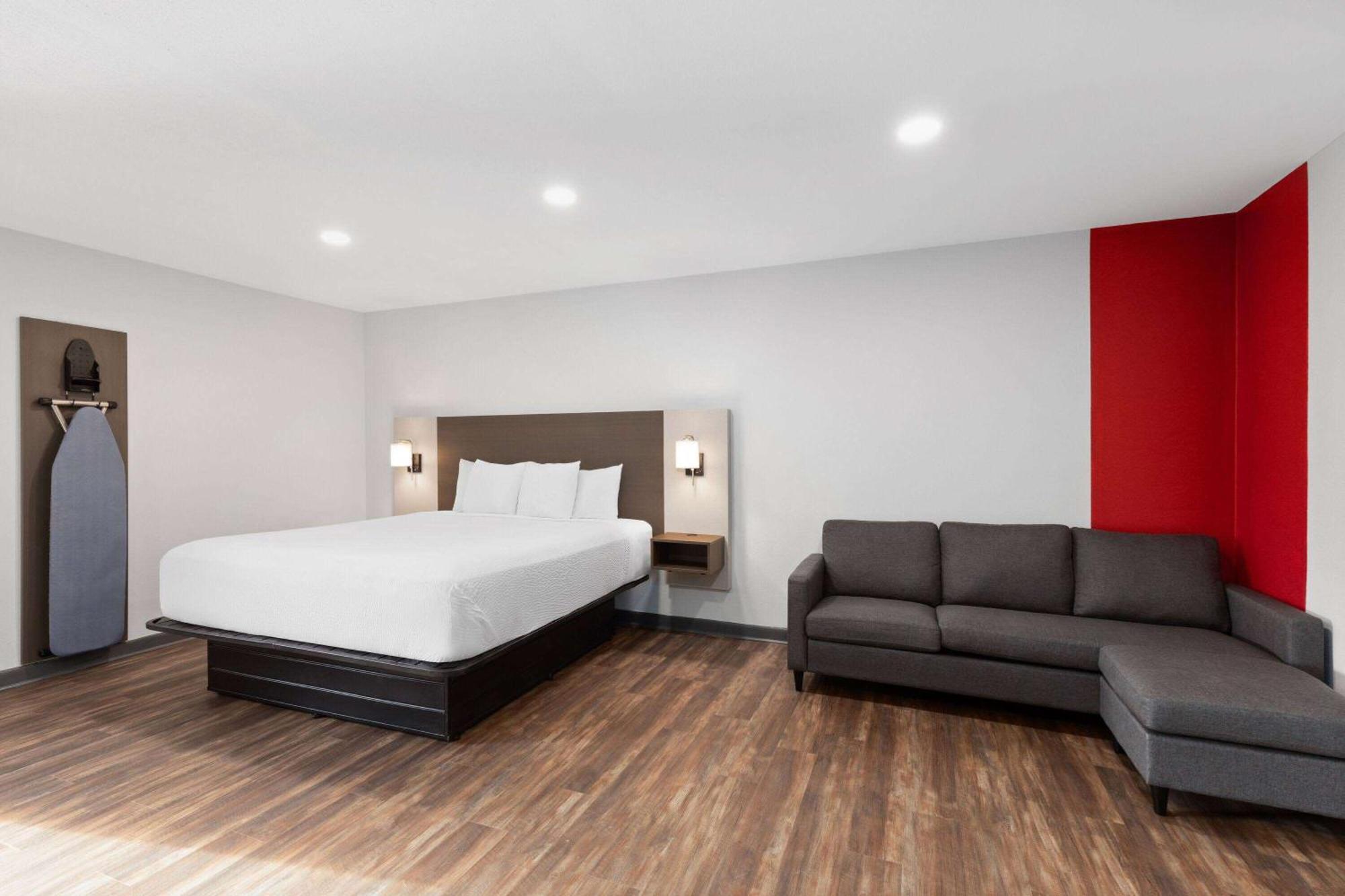 Ramada By Wyndham Bainbridge Hotell Exteriör bild